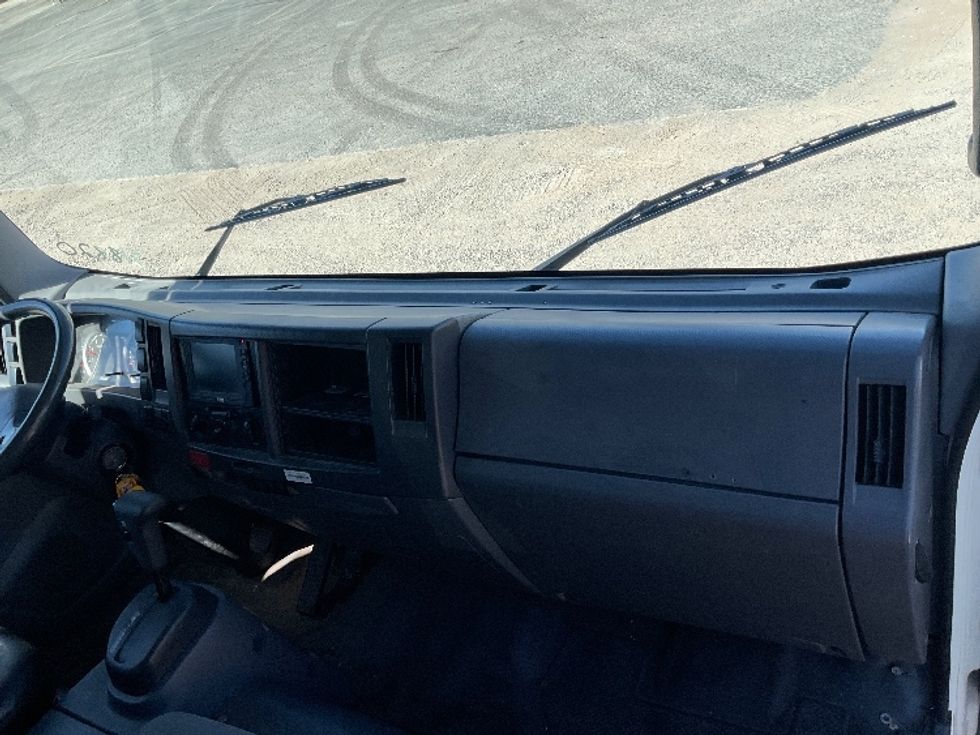 Light Duty Box Truck-Light and Medium Duty Trucks-Isuzu-2011-NPR-Albuquerque-NM-135,818\n\t\tmiles-$ 16,500 - Image 21