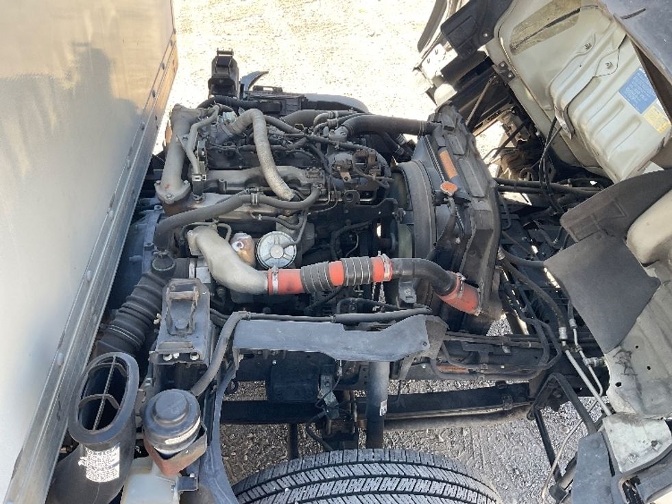 Light Duty Box Truck-Light and Medium Duty Trucks-Isuzu-2011-NPR-Albuquerque-NM-135,818\n\t\tmiles-$ 16,500 - Image 24