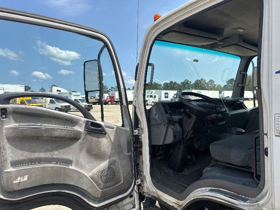 Light Duty Box Truck-Light and Medium Duty Trucks-Isuzu-2012-NPR-Hammond-LA-128,643\n\t\tmiles-$ 14,500 - Image 16