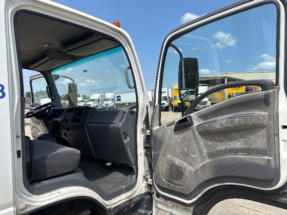 Light Duty Box Truck-Light and Medium Duty Trucks-Isuzu-2012-NPR-Hammond-LA-128,643\n\t\tmiles-$ 14,500 - Image 20