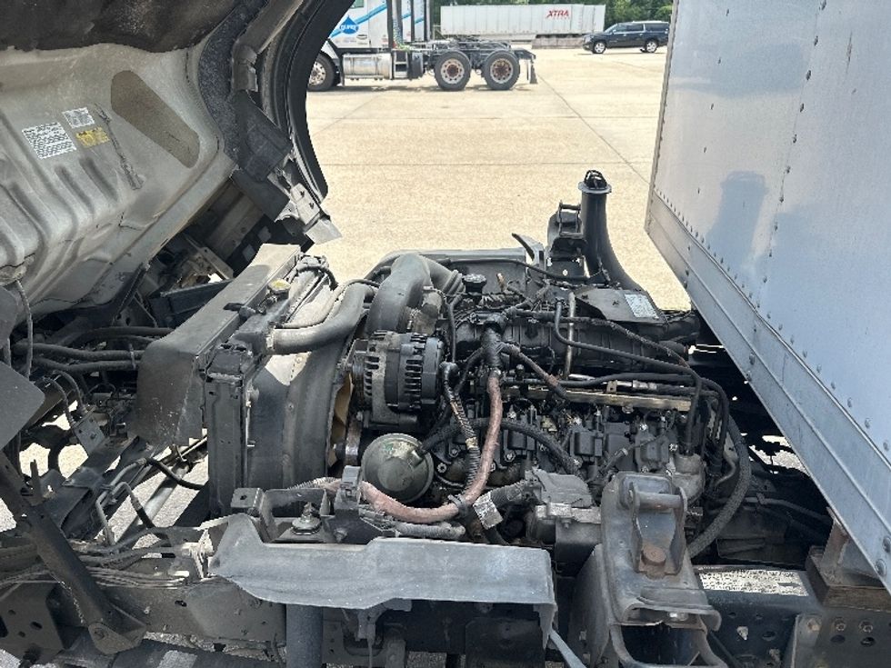 Light Duty Box Truck-Light and Medium Duty Trucks-Isuzu-2012-NPR-Hammond-LA-128,643\n\t\tmiles-$ 14,500 - Image 24