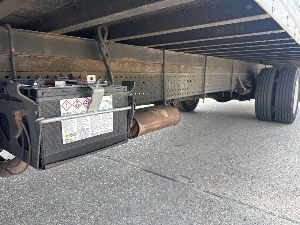 Light Duty Box Truck-Light and Medium Duty Trucks-Isuzu-2012-NPR-Hammond-LA-128,643\n\t\tmiles-$ 14,500 - Image 5