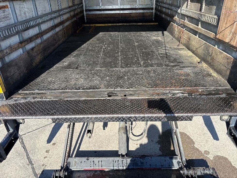 Light Duty Box Truck-Light and Medium Duty Trucks-Isuzu-2013-NPR-Arlington-TX-203,534\n\t\tmiles-$ 23,500 - Image 10