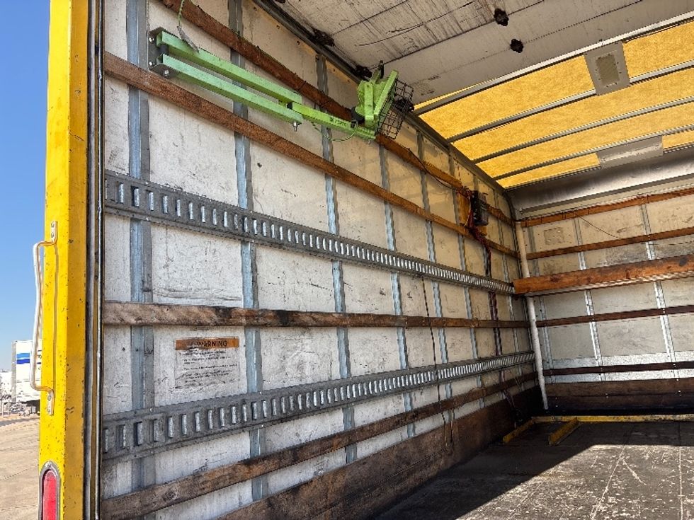 Light Duty Box Truck-Light and Medium Duty Trucks-Isuzu-2013-NPR-Arlington-TX-203,534\n\t\tmiles-$ 23,500 - Image 11