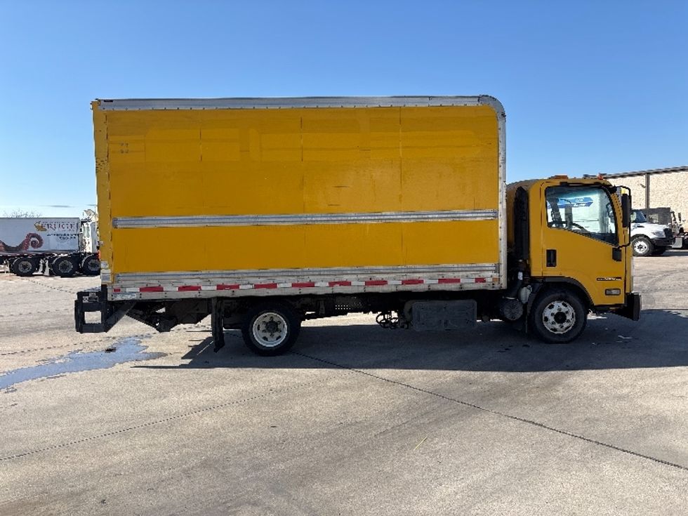 Light Duty Box Truck-Light and Medium Duty Trucks-Isuzu-2013-NPR-Arlington-TX-203,534\n\t\tmiles-$ 23,500 - Image 15
