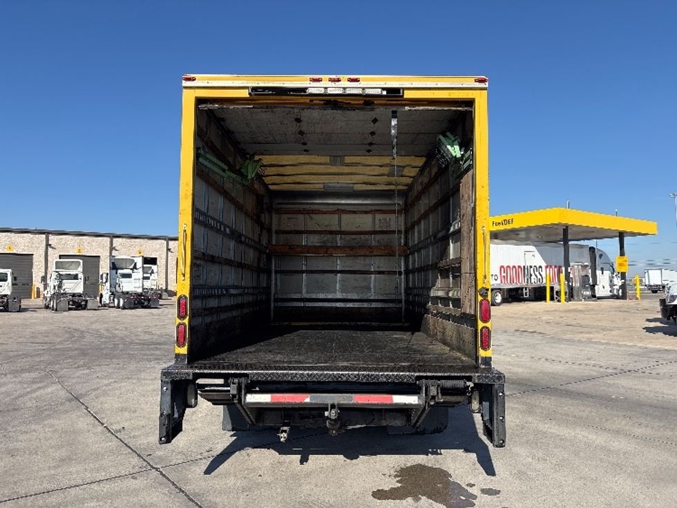 Light Duty Box Truck-Light and Medium Duty Trucks-Isuzu-2013-NPR-Arlington-TX-203,534\n\t\tmiles-$ 23,500 - Image 8