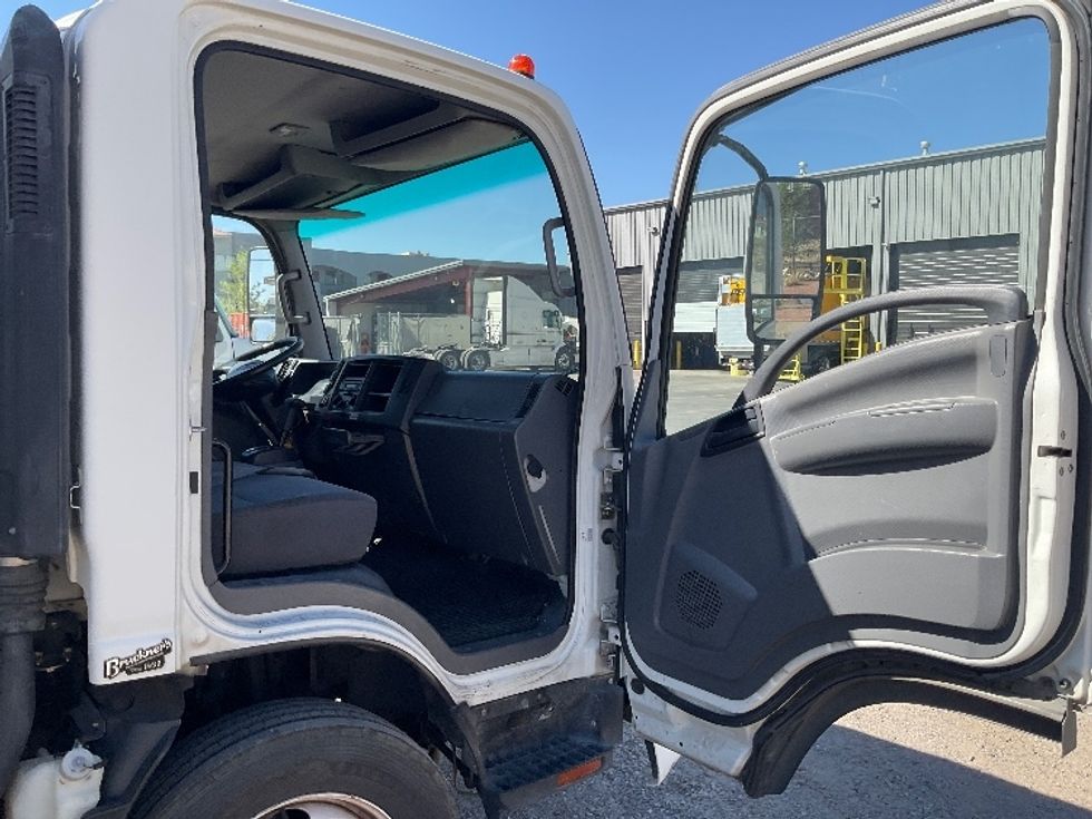 Light Duty Box Truck-Light and Medium Duty Trucks-Isuzu-2014-NPR-Albuquerque-NM-217,355\n\t\tmiles-$ 14,500 - Image 19