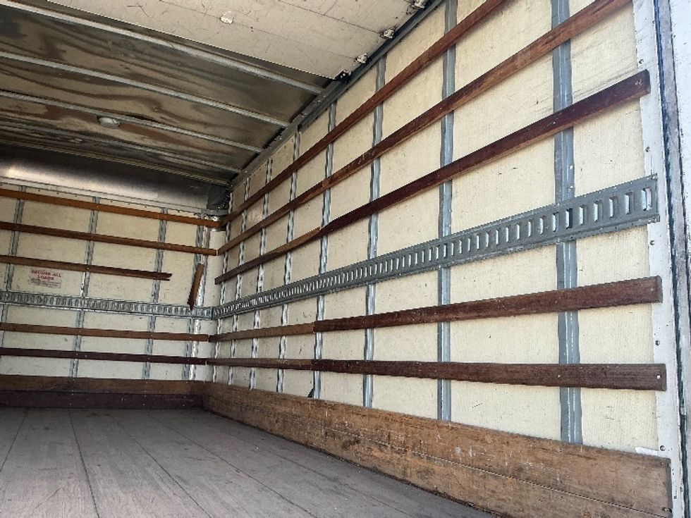 Light Duty Box Truck-Light and Medium Duty Trucks-Isuzu-2014-NPR-Austin-TX-195,264\n\t\tmiles-$ 16,000 - Image 12