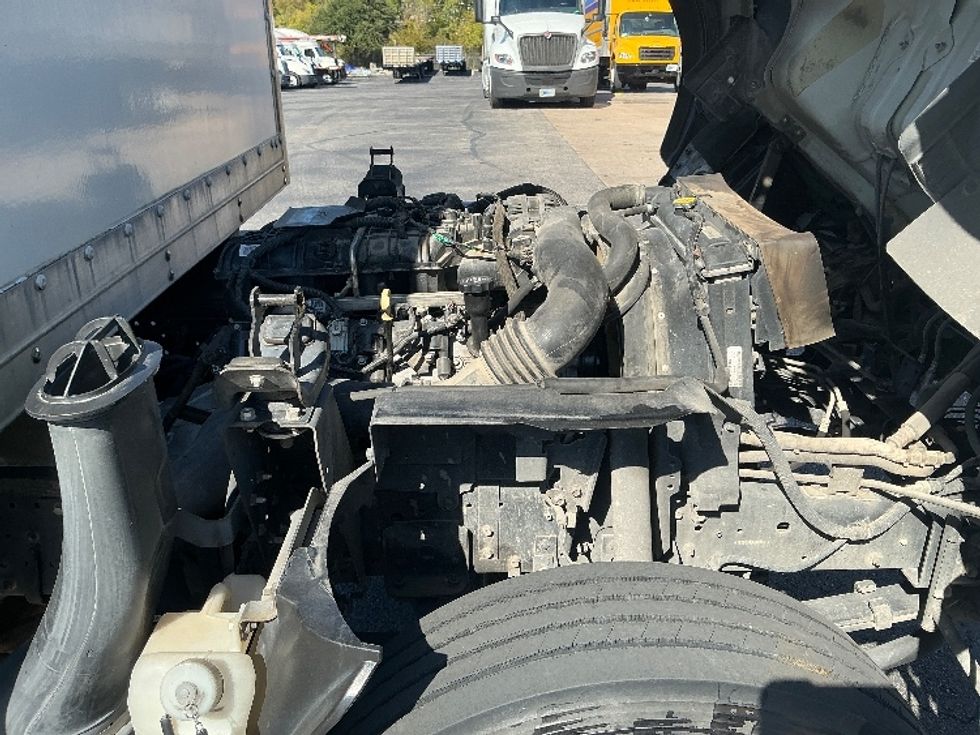 Light Duty Box Truck-Light and Medium Duty Trucks-Isuzu-2014-NPR-Austin-TX-195,264\n\t\tmiles-$ 16,000 - Image 23