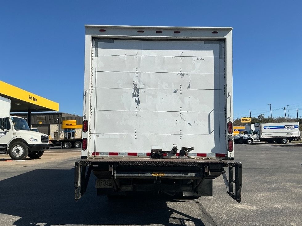 Light Duty Box Truck-Light and Medium Duty Trucks-Isuzu-2014-NPR-Austin-TX-195,264\n\t\tmiles-$ 16,000 - Image 5