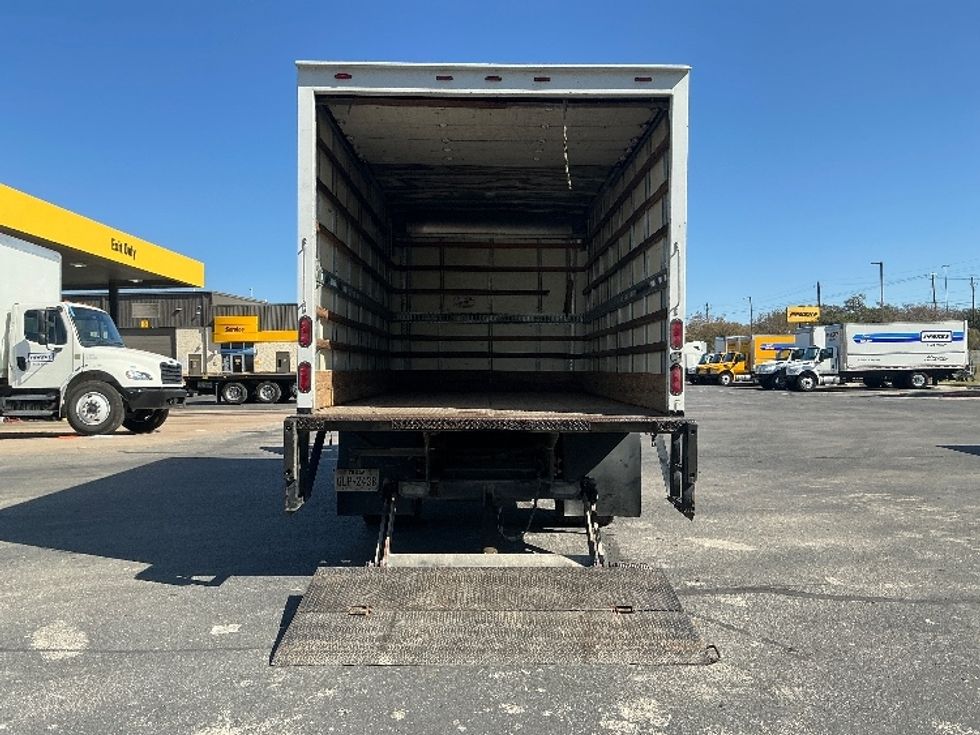Light Duty Box Truck-Light and Medium Duty Trucks-Isuzu-2014-NPR-Austin-TX-195,264\n\t\tmiles-$ 16,000 - Image 6