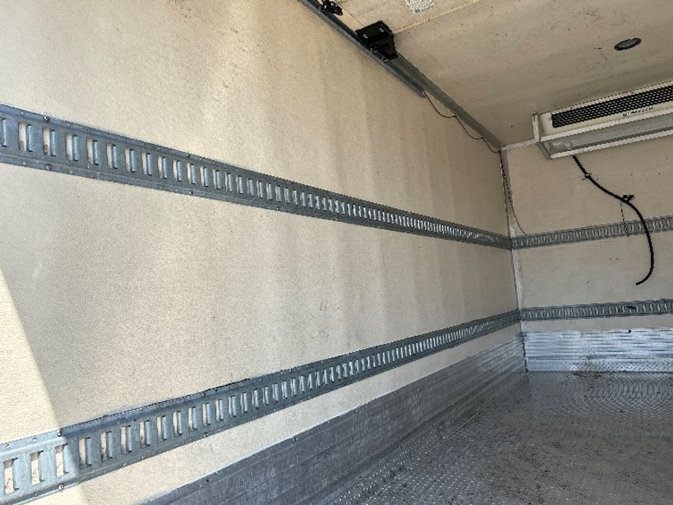 Light Duty Box Truck-Light and Medium Duty Trucks-Isuzu-2014-NPR-Hueytown-AL-67,528\n\t\tmiles-$ 29,750 - Image 10