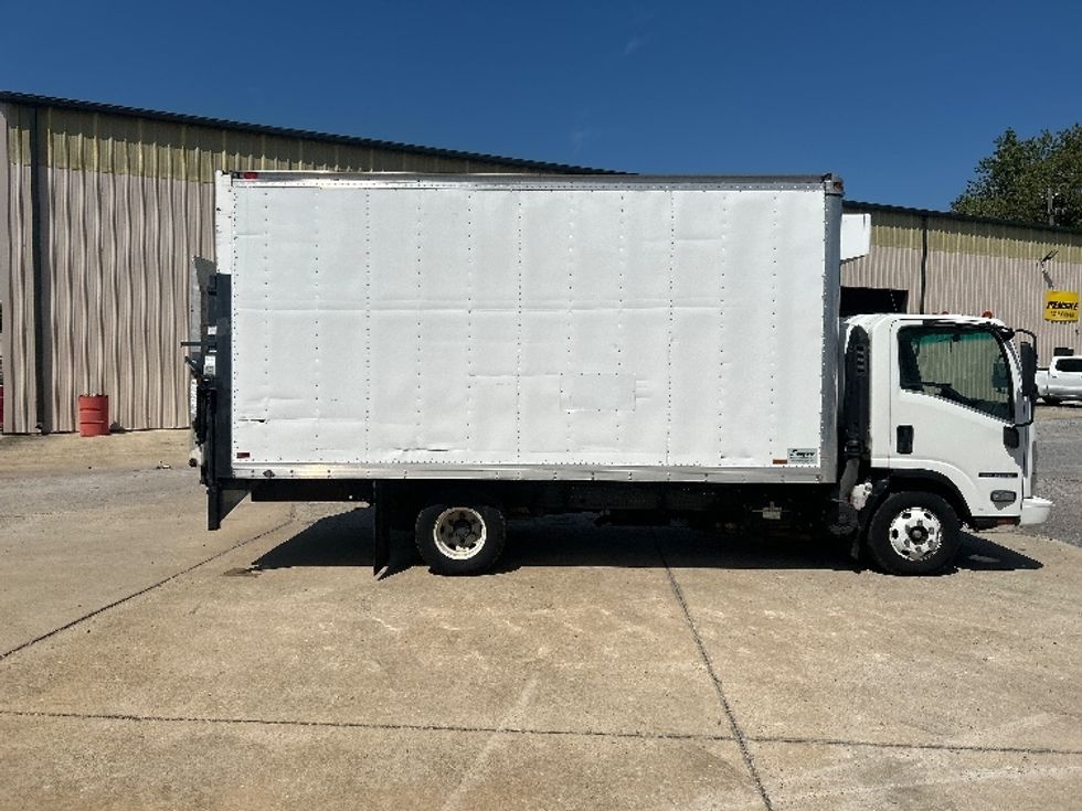 Light Duty Box Truck-Light and Medium Duty Trucks-Isuzu-2014-NPR-Hueytown-AL-67,528\n\t\tmiles-$ 29,750 - Image 14