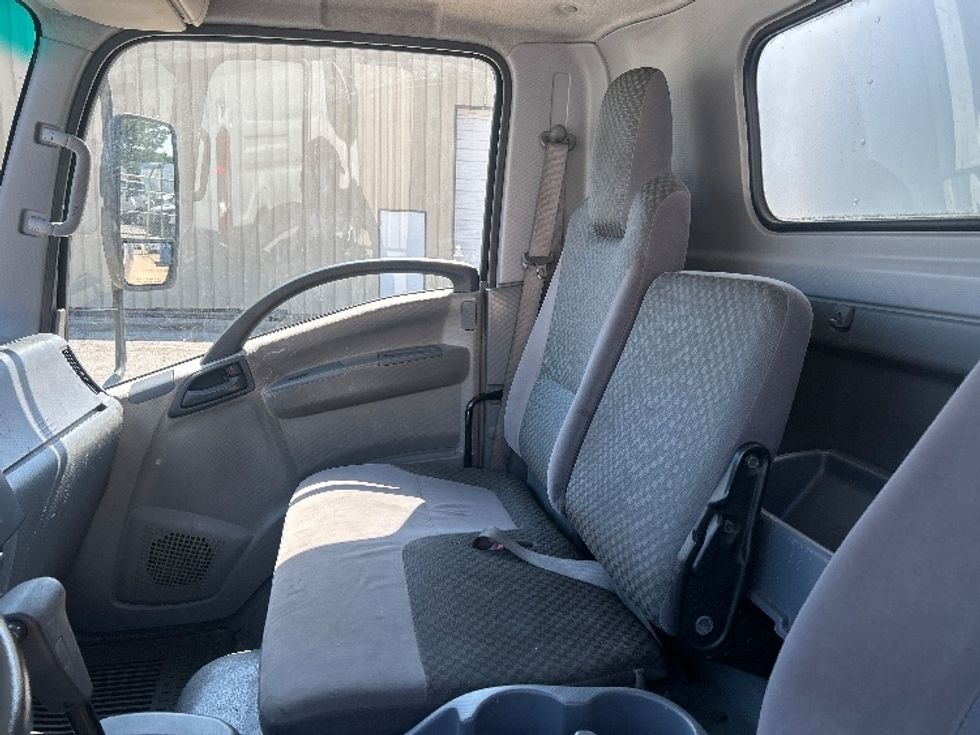 Light Duty Box Truck-Light and Medium Duty Trucks-Isuzu-2014-NPR-Hueytown-AL-67,528\n\t\tmiles-$ 29,750 - Image 18