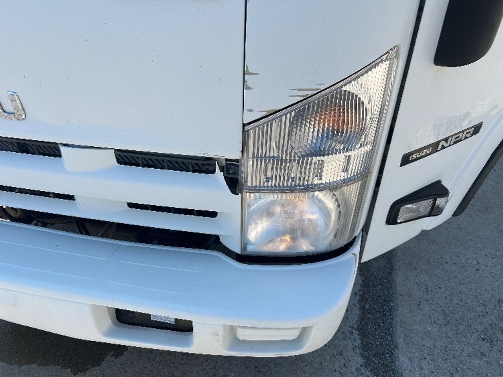 Light Duty Box Truck-Light and Medium Duty Trucks-Isuzu-2014-NPR-Hueytown-AL-67,528\n\t\tmiles-$ 29,750 - Image 24