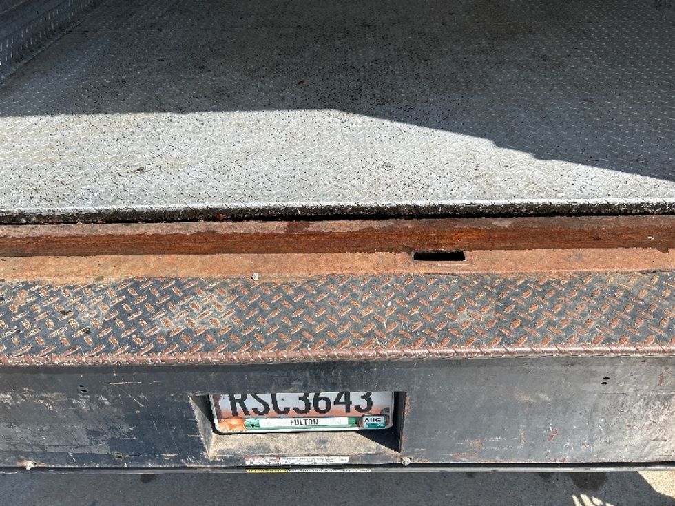 Light Duty Box Truck-Light and Medium Duty Trucks-Isuzu-2014-NPR-Hueytown-AL-67,528\n\t\tmiles-$ 29,750 - Image 9