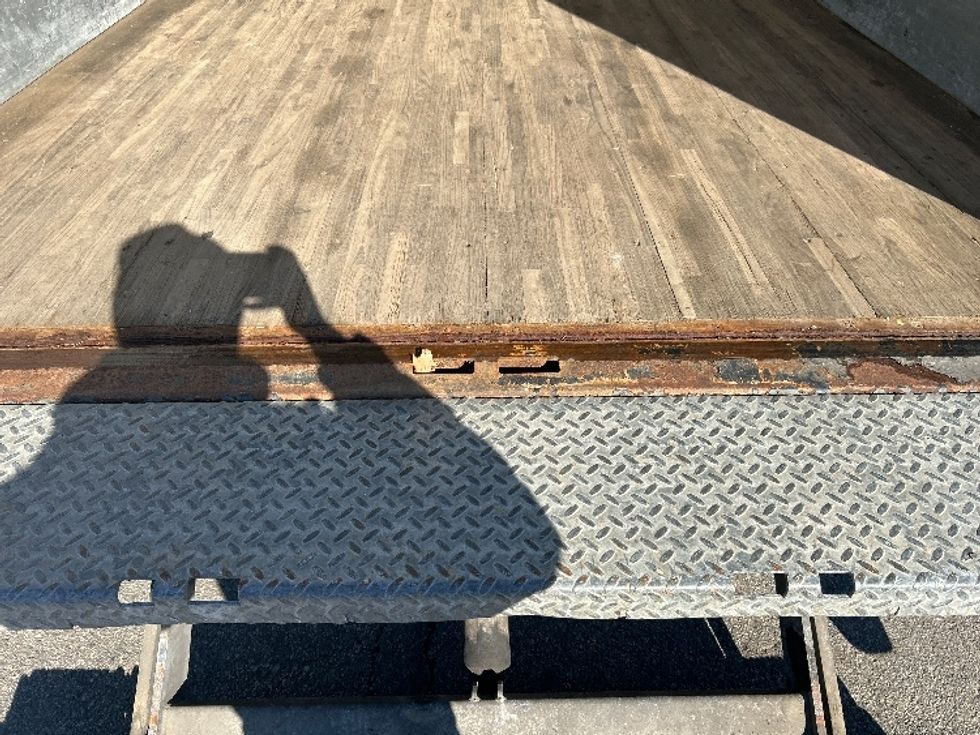 Light Duty Box Truck-Light and Medium Duty Trucks-Isuzu-2015-NPR-Fitchburg-MA-132,816\n\t\tmiles-$ 20,500 - Image 10