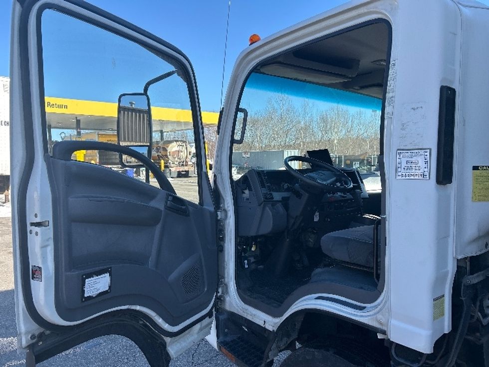 Light Duty Box Truck-Light and Medium Duty Trucks-Isuzu-2015-NPR-Fitchburg-MA-132,816\n\t\tmiles-$ 20,500 - Image 16