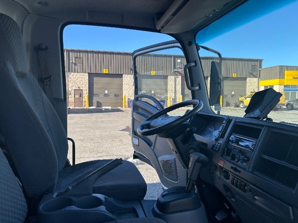 Light Duty Box Truck-Light and Medium Duty Trucks-Isuzu-2015-NPR-Fitchburg-MA-132,816\n\t\tmiles-$ 20,500 - Image 22