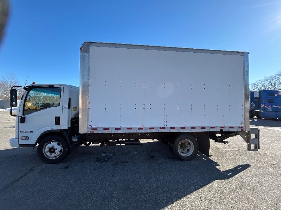 Light Duty Box Truck-Light and Medium Duty Trucks-Isuzu-2015-NPR-Fitchburg-MA-132,816\n\t\tmiles-$ 20,500 - Image 4