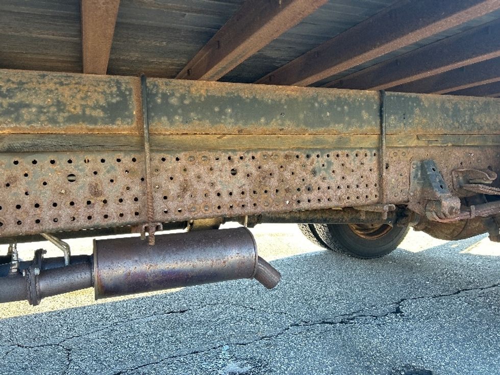 Light Duty Box Truck-Light and Medium Duty Trucks-Isuzu-2015-NPR-Fitchburg-MA-132,816\n\t\tmiles-$ 20,500 - Image 5