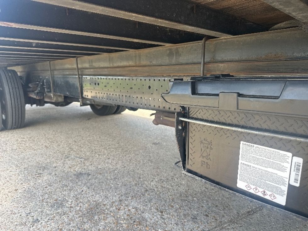 Light Duty Box Truck-Light and Medium Duty Trucks-Isuzu-2015-NPR-Hammond-LA-132,493\n\t\tmiles-$ 19,500 - Image 14