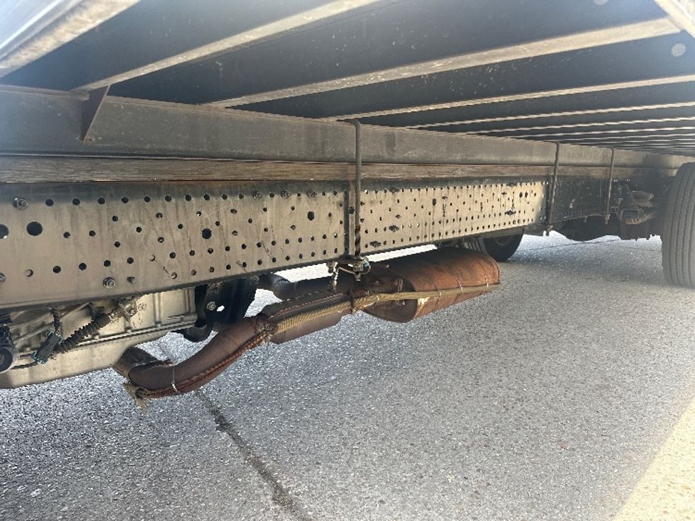 Light Duty Box Truck-Light and Medium Duty Trucks-Isuzu-2015-NPR-Hammond-LA-132,493\n\t\tmiles-$ 19,500 - Image 5