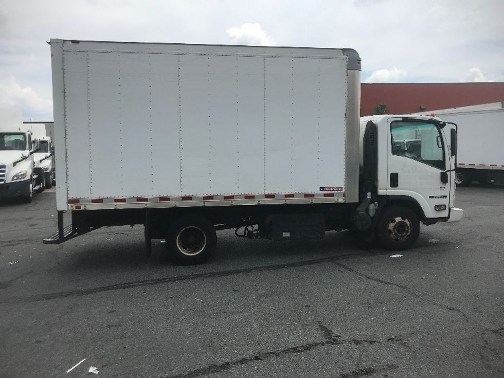 Light Duty Box Truck-Light and Medium Duty Trucks-Isuzu-2015-NPR-Rockville-MD-286,550\n\t\tmiles-$ 17,000 - Image 14