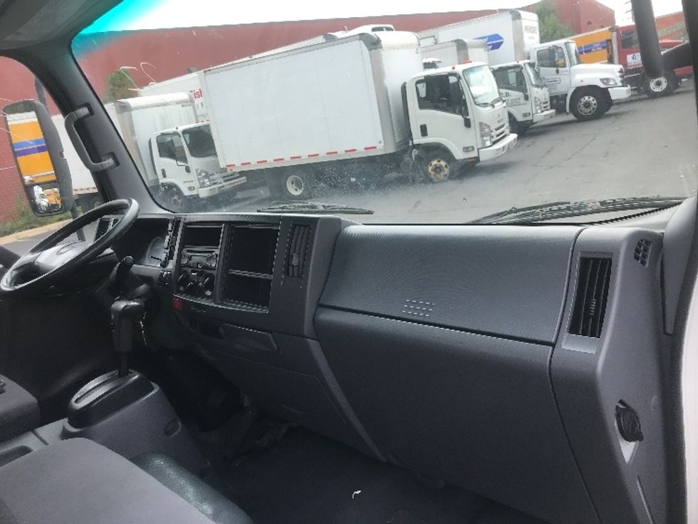 Light Duty Box Truck-Light and Medium Duty Trucks-Isuzu-2015-NPR-Rockville-MD-286,550\n\t\tmiles-$ 17,000 - Image 20