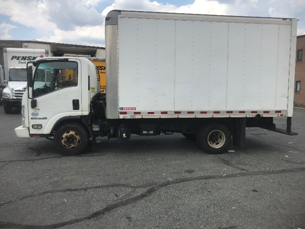 Light Duty Box Truck-Light and Medium Duty Trucks-Isuzu-2015-NPR-Rockville-MD-286,550\n\t\tmiles-$ 17,000 - Image 4