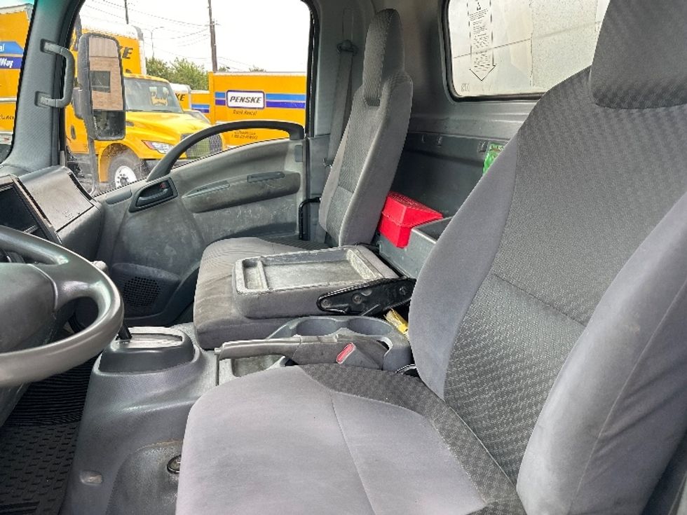 Light Duty Box Truck-Light and Medium Duty Trucks-Isuzu-2015-NPR-San Antonio-TX-242,238\n\t\tmiles-$ 24,750 - Image 19