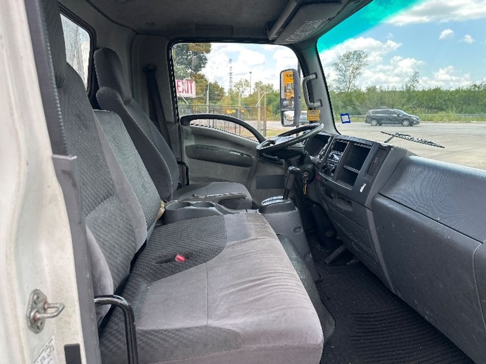 Light Duty Box Truck-Light and Medium Duty Trucks-Isuzu-2015-NPR-San Antonio-TX-242,238\n\t\tmiles-$ 24,750 - Image 22