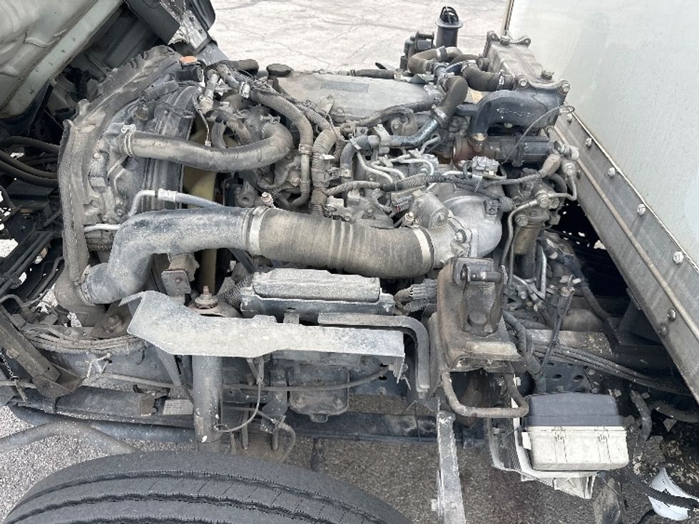 Light Duty Box Truck-Light and Medium Duty Trucks-Isuzu-2015-NPR-San Antonio-TX-242,238\n\t\tmiles-$ 24,750 - Image 24