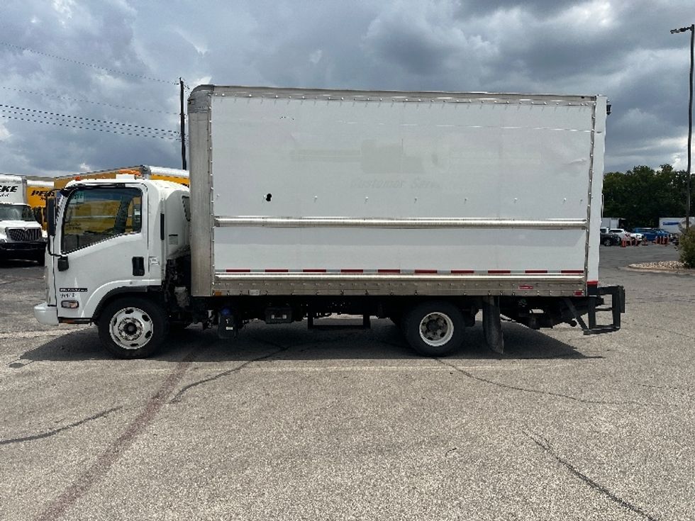Light Duty Box Truck-Light and Medium Duty Trucks-Isuzu-2015-NPR-San Antonio-TX-242,238\n\t\tmiles-$ 24,750 - Image 4