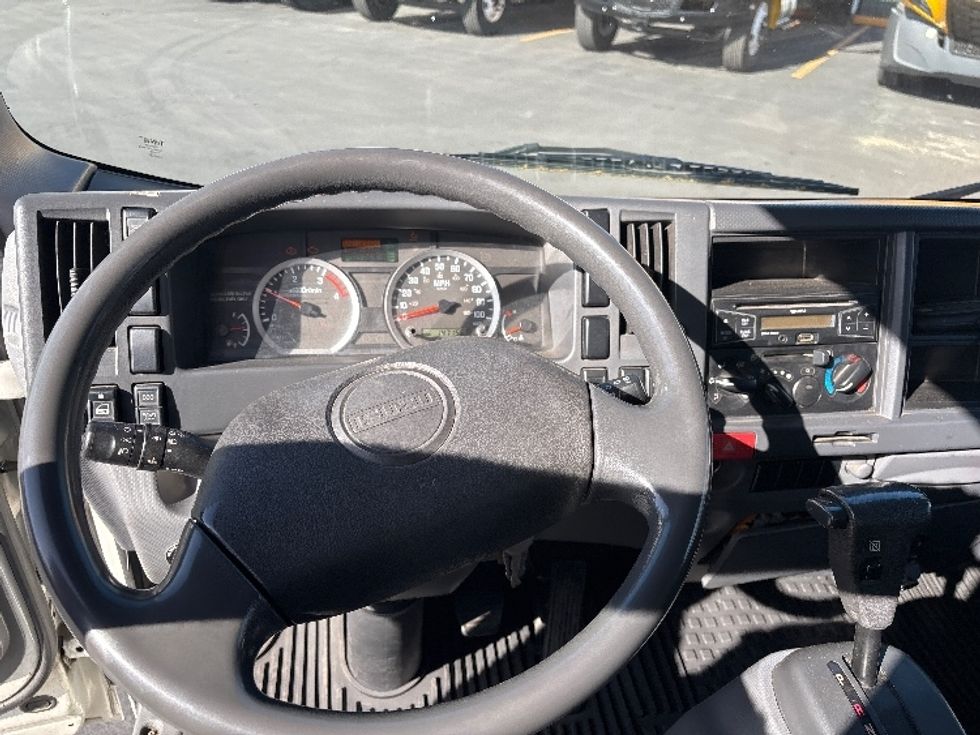 Light Duty Box Truck-Light and Medium Duty Trucks-Isuzu-2015-NPR-Santa Clara-CA-147,078\n\t\tmiles-$ 31,750 - Image 18