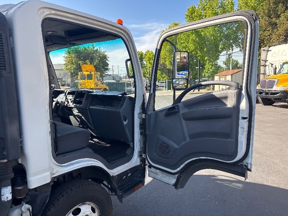 Light Duty Box Truck-Light and Medium Duty Trucks-Isuzu-2015-NPR-Santa Clara-CA-147,078\n\t\tmiles-$ 31,750 - Image 20
