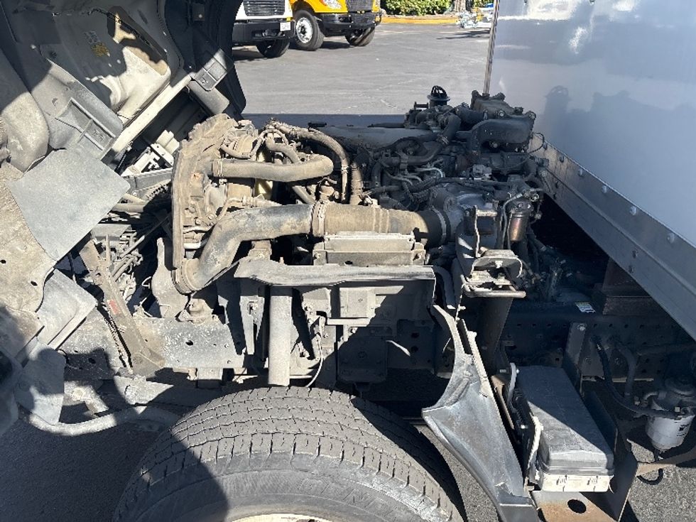 Light Duty Box Truck-Light and Medium Duty Trucks-Isuzu-2015-NPR-Santa Clara-CA-147,078\n\t\tmiles-$ 31,750 - Image 24