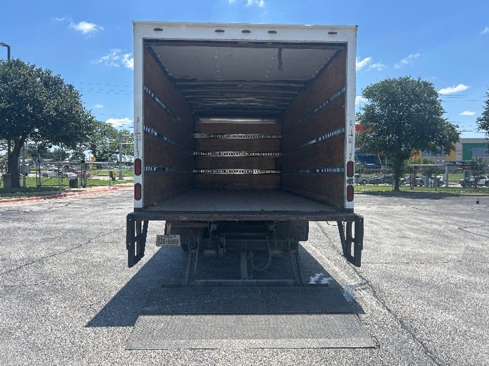 Light Duty Box Truck-Light and Medium Duty Trucks-Isuzu-2016-NPR-Austin-TX-74,350\n\t\tmiles-$ 21,000 - Image 9