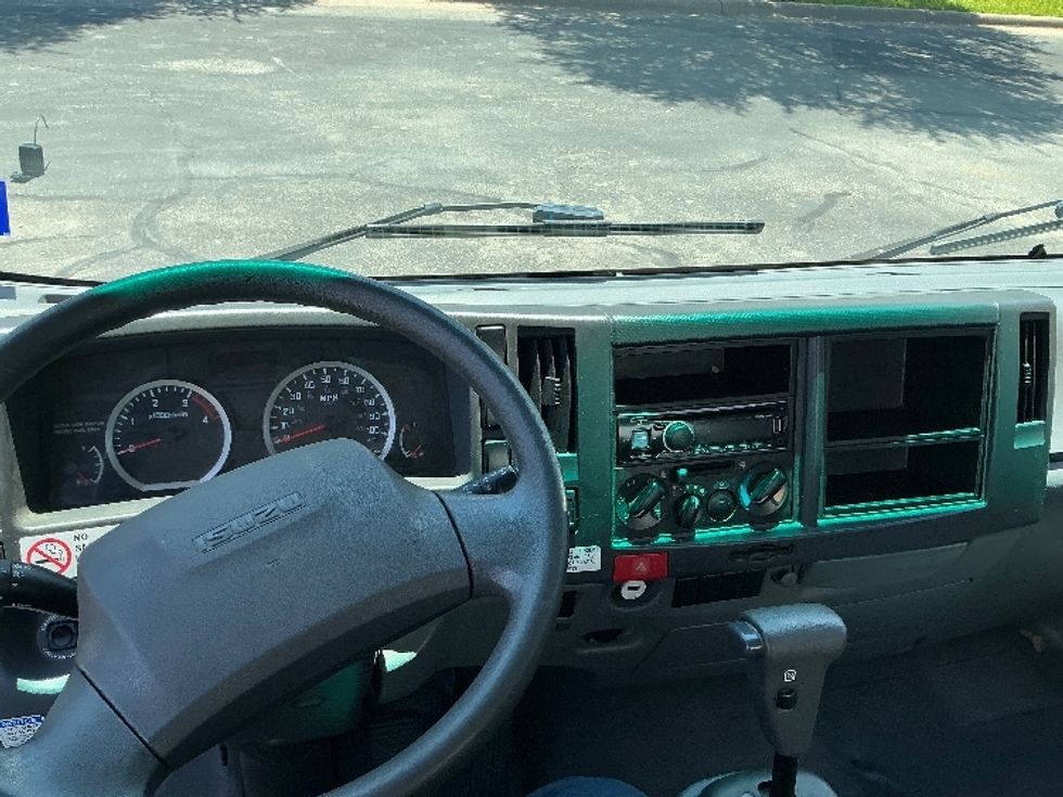 Light Duty Box Truck-Light and Medium Duty Trucks-Isuzu-2016-NPR-Austin-TX-78,172\n\t\tmiles-$ 18,000 - Image 18
