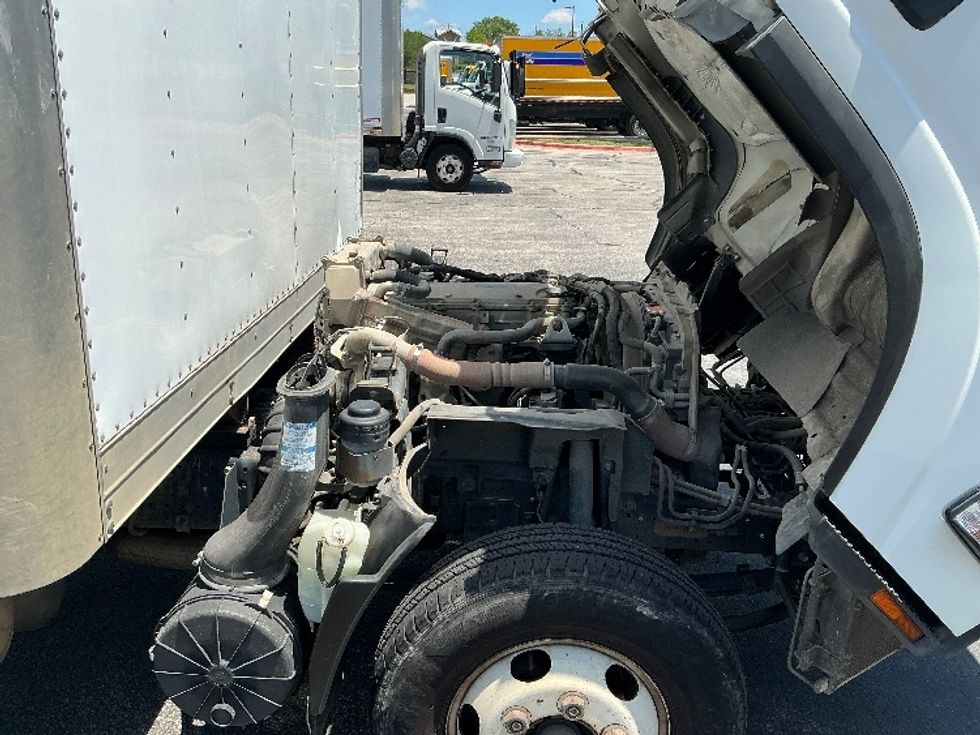Light Duty Box Truck-Light and Medium Duty Trucks-Isuzu-2016-NPR-Austin-TX-78,172\n\t\tmiles-$ 18,000 - Image 23