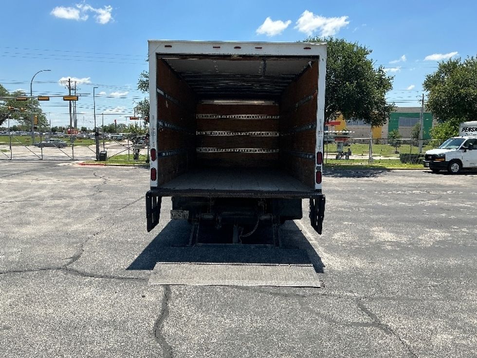 Light Duty Box Truck-Light and Medium Duty Trucks-Isuzu-2016-NPR-Austin-TX-78,172\n\t\tmiles-$ 18,000 - Image 9