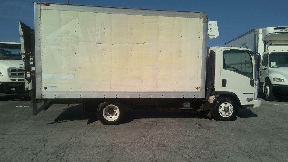 Light Duty Box Truck-Light and Medium Duty Trucks-Isuzu-2016-NPR-Conyers-GA-24,842\n\t\tmiles-$ 32,250 - Image 9