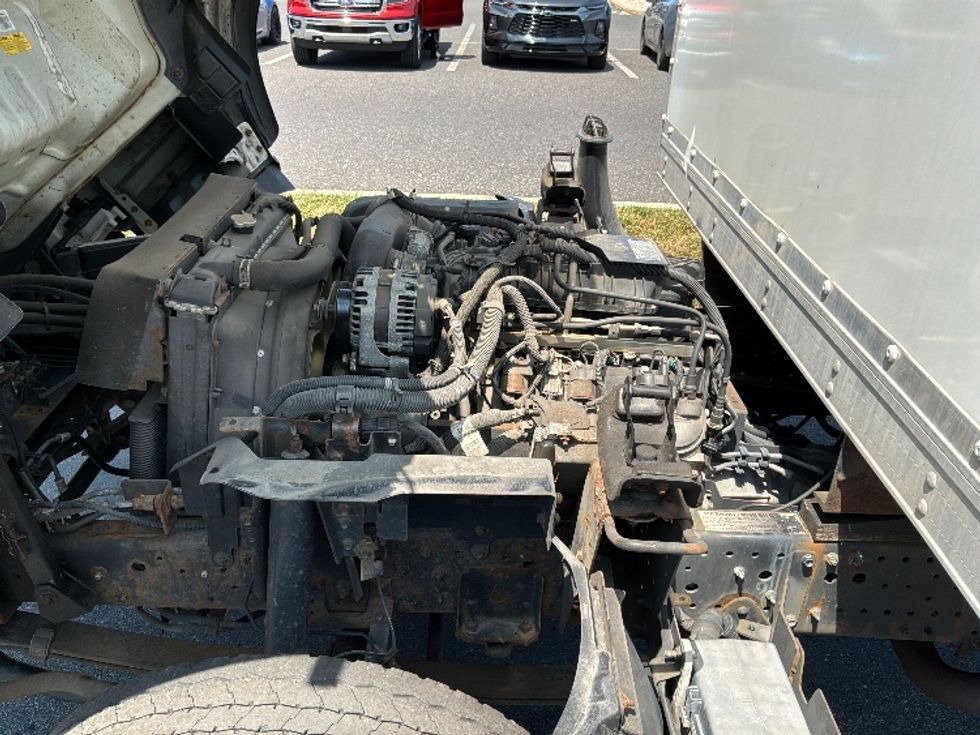Light Duty Box Truck-Light and Medium Duty Trucks-Isuzu-2016-NPR EFI-Allentown-PA-91,105\n\t\tmiles-$ 31,000 - Image 22