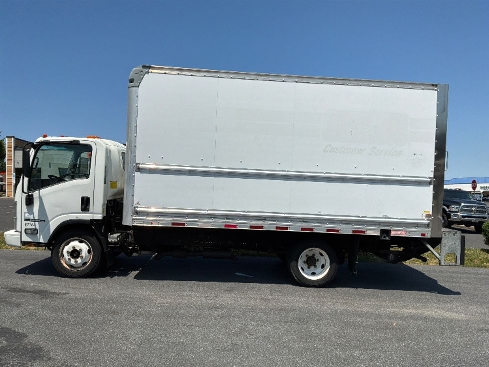 Light Duty Box Truck-Light and Medium Duty Trucks-Isuzu-2016-NPR EFI-Allentown-PA-91,105\n\t\tmiles-$ 31,000 - Image 4