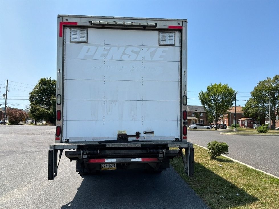 Light Duty Box Truck-Light and Medium Duty Trucks-Isuzu-2016-NPR EFI-Allentown-PA-91,105\n\t\tmiles-$ 31,000 - Image 7