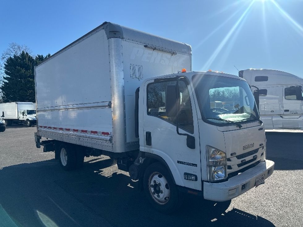 Light Duty Box Truck-Light and Medium Duty Trucks-Isuzu-2016-NPR EFI-Capitol Heights-MD-175,764\n\t\tmiles-$ 26,500 - Image 1