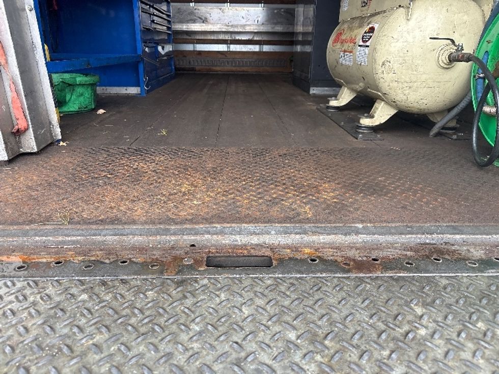 Light Duty Box Truck-Light and Medium Duty Trucks-Isuzu-2016-NPR EFI-Capitol Heights-MD-175,764\n\t\tmiles-$ 26,500 - Image 10