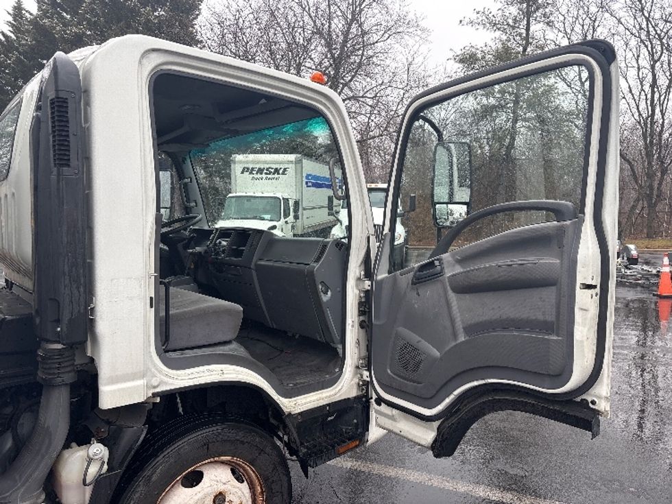 Light Duty Box Truck-Light and Medium Duty Trucks-Isuzu-2016-NPR EFI-Capitol Heights-MD-175,764\n\t\tmiles-$ 26,500 - Image 20