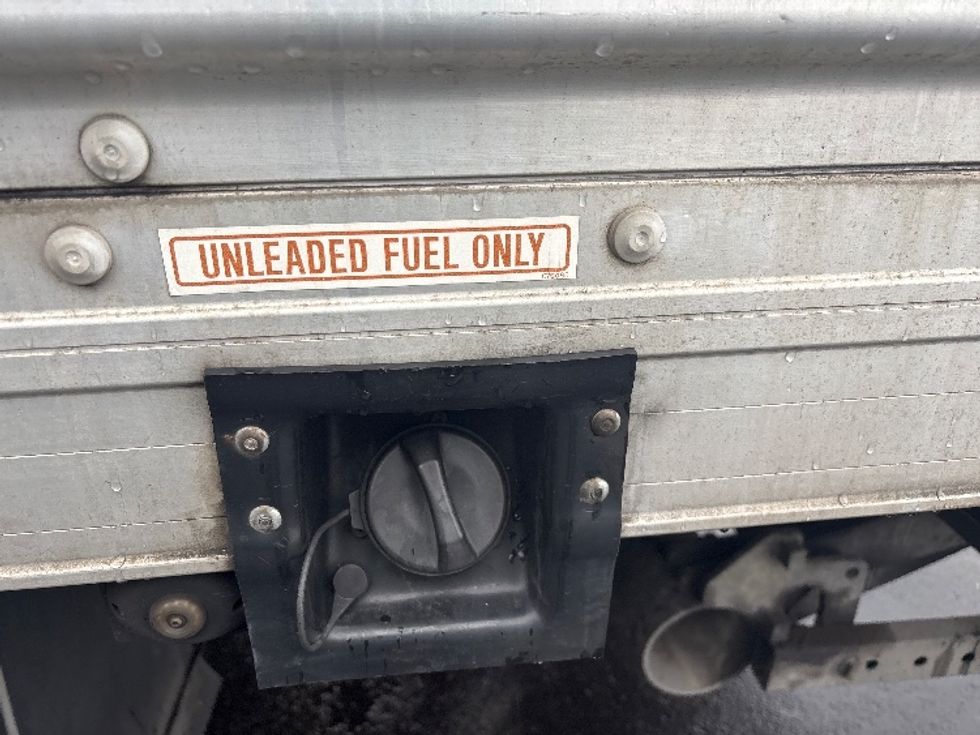 Light Duty Box Truck-Light and Medium Duty Trucks-Isuzu-2016-NPR EFI-Capitol Heights-MD-175,764\n\t\tmiles-$ 26,500 - Image 25