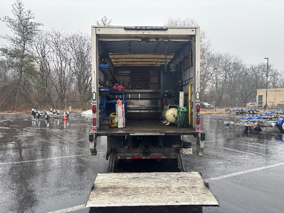 Light Duty Box Truck-Light and Medium Duty Trucks-Isuzu-2016-NPR EFI-Capitol Heights-MD-175,764\n\t\tmiles-$ 26,500 - Image 9